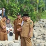Pastikan Pengerjaan Normalisasi Sesuai Rencana, Bupati Suhatri Bur Tinjau langsung ke Lokasi