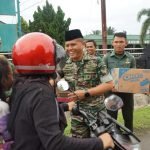 Wujud Peduli, Kodim 0408/BS Berbagi 350 Paket Takjil ke Masyarakat