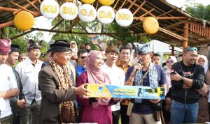 Usai Kunjungi Nyarai, Menteri Sandiaga di Dampingi Wagub Audy Kunjungi Wisata Kubu Gadang dan Wisata Perkampungan Adat Nagari