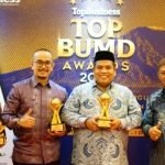 Bupati Suhatri Bur Terima 3 Penghargaan Top BUMD Awards Tahun 2023 dari Majalah Topbusiness Indonesia