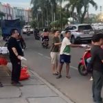 Management Trenz Bagikan 500 Takjil Menjelang Buka Puasa