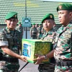Bentuk Kepedulian, Danrem 044/Gapo Beri Bingkisan Lebaran ke Anggota