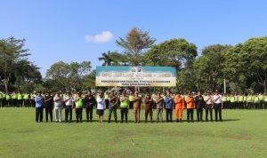 Dalam Rangka Hari Raya Idul Fitri 1444 H, Kapolres Jembrana Pimpin Apel Gelar Pasukan Operasi Ketupat Agung 2023 