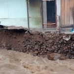 Banjir di Kampung Cikuning Desa Sukamaju Menghancurkan 2 Rumah Warga