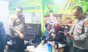 Kapolsek Cikande Bantu Warga Yang Alami Lakalantas Dekat Pospam Interchange