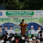 Walikota Maulan Aklil Sholat Idul Fitri Bersama Masyarakat Pangkalpinang