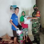 Wujud Peduli, Babinsa Koramil 418-02/Pakjo Beri Bantuan Pakaian Layak Pakai ke Warga Binaan