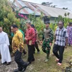 Jalin Keharmonisan, Satgas Yonif Raider 200/BN Laksanakan Ibadah Bersama Masyarakat