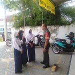 Peduli Generasi Penerus Bangsa, Serda Didik Ingatkan Siswa SMPN 13 Jauhi Pergaulan Bebas