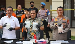 Ditresnarkoba Polda Banten Bersama Tim Gabungan Bareskrim Polri dan Bea Cukai Soekarno Hatta Ungkap Pabrik Ekstasi Jaringan Internasional