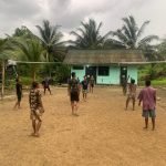 Jalin Kedekatan, Satgas Yonif 143/TWEJ Olahraga Bersama Pemuda Kampung Monggoefi