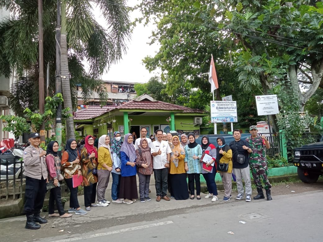 Sertu Arismunthe dan Sertu Zainuri Hadiri Penilaian Proklim di Kanror Lurah 23 Ilir 1 IMG 20230609 WA0011