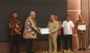 Wali Kota Pangkalpinang Terima Penghargaan dari KPK RI, Diganjar Apresiasi Upaya Optimalisasi Penggunaan Alat Rekam Pajak Daerah