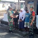 Dansatgas TMMD Berikan Santunan di Lokasi TMMD Ke 116