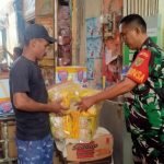 Komsos di Pasar, Sertu Devi Himbau Kuli Angkut Selalu Jaga Kesehatan