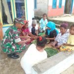 Bahas Manfaat Daun Kelor, Babinsa  Fikram Kodim 1512/Weda Komsos Bersama Ibu Ibu PKK