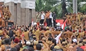 Mayoritas Fraksi di DPR Sepakat, Jabatan Kades 9 Tahun, Dana Desa Jadi Rp2 Miliar
