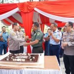 Rombongan Kasdam II/Swj Beri Ucapan Selamat Hari Bhayangkara ke-77 kepada Wakapolda Sumsel