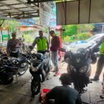 Sambangi Bengkel di Wilayah Denpasar Selatan, Ini yang Dilakukan Kanit Lantas Densel 