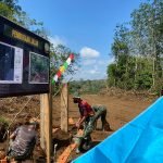 Bukti Kemanunggalan TNI Tugu Prasasti Lokasi Sasaran TMMD Ke 117 Dikebut