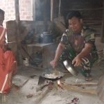 Bukti Kedekatan TNI dengan Warga, Satgas TMMD Balik Dari Lokasi Kegiatan Tetap Sempatkan Bantu Ibu Asuh Memasak