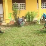 Berkat TMMD, Ibu Ibu Jadi Senang Kerja Bakti Bantu Satgas TMMD