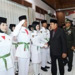 Bupati H Mashuri Kukuhkan Paskibraka Kabupaten Bungo