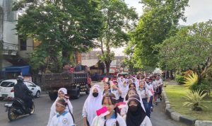 Meriahkan HUT Kemerdekaan RI Ke 78, SMP Bintang Persada Gelar Parade Sepeda Hias