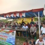 Bhabinkamtibmas Polsek Jawilan Bersama Sat samapta Polres Serang PAM Turnamen Sepakbola Tarkam Di Lapangan Desa Junti