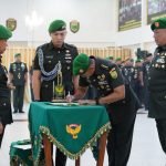 Pangdam Mayjen TNI Hilman Hadi Pimpin Sertijab Asops Kasdam II/Swj