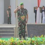 Kasdam II/Swj Resmi Tutup Diksarlin bagi Mahasiswa Baru Polsri