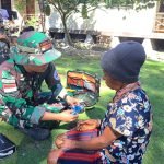 Satgas Yonif Raider 200/BN Beri Pelayanan Kesehatan di Kampung Bulmu