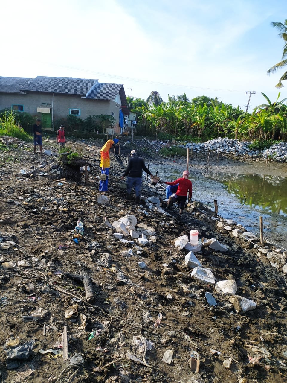 Proyek TPT di Desa Sumbersari Dikeluhkan, Petani: dari Tahun 2021 Setiap Musdes kita Minta Saluran Air ke Sawah 3 IMG 20230826 WA0004