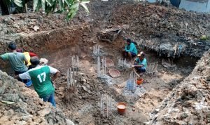 Pembangunan Tower di Pasar Kemis Resahkan Warga