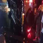 Ban Mobil Terlepas, Mobil Dinas Milik Dandim 1510 Kepulauan Sula Terbalik di Jalan Ngade