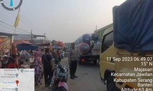 Gatur Lalin dan Antisipasi Gangguan Kamtibmas, Anggota Polsek Jawilan Polres Serang Laksanakan Strong Point