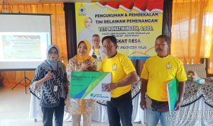 Teti Rohatiningsih Anggota DPR RI Berikan BPJS Ketenaga Kerjaan Bagi 3000 Relawan Pemenangan