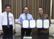 Awali Kerja Sama, Rektor Universitas Udayana Teken MoU dengan Politeknik Pariwisata NHI Bandung