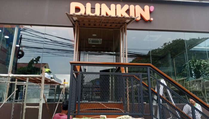 Diduga Pembangunan Gerai Dunkin Pakons Prime Hotel Tidak Kantongi Izin