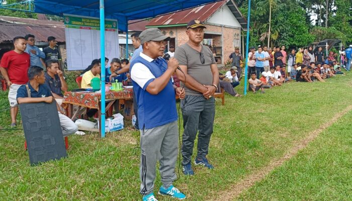 Wakili Bupati, Camat Patamuan Buka Turnamen Sepak Bola Antar Nagari se Kecamatan VII Koto Lamo
