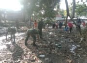 Puluhan Personil Koramil 1512-02/Patani Turun Ke Sungai