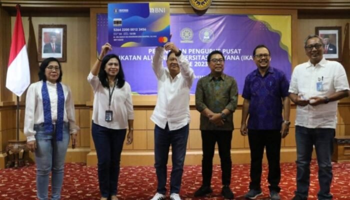 Rangkaian Penandatanganan MoU dan Pelantikan Pengurus Ikayana Universitas Udayana