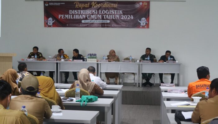 Dandim 0416/Bute Hadiri Rapat Koordinasi Distribusi Logistik