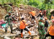 Korban Tertimbun Tanah Longsor di Cimanggu Berhasil Dievakuasi Warga, Tim SAR Kesulitan Capai Lokasi