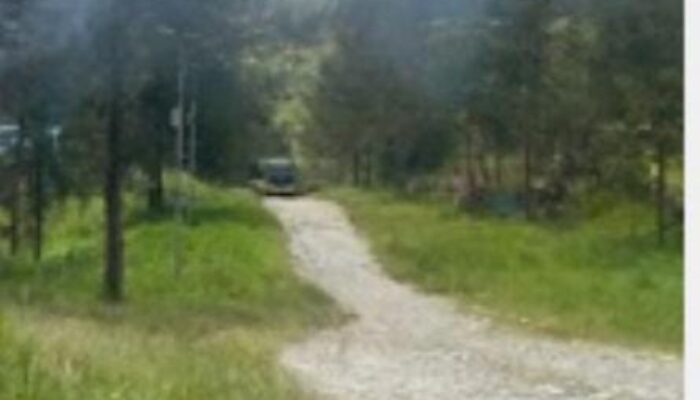 Akses Jalan Utama Bandara Aminggaru-Kago Puncak Ilaga Rusak Parah Dikeluhkan Warga