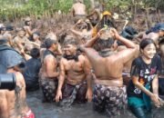 Tradisi Mandi Lumpur Desa Adat Kedonganan Pasca Hari Raya Nyepi