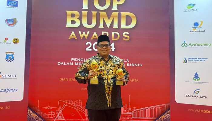 Kembali Raih Prestasi, Bupati Padang Pariaman Dinobatkan Sebagai Top Pembina BUMD Tahun 2024