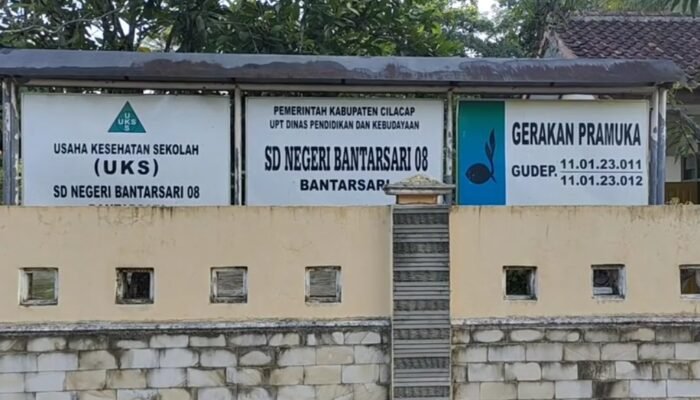 Terdampak Banjir Akibat Jebolnya Tanggul, UTS SDN 08 Bantarsari Tertunda