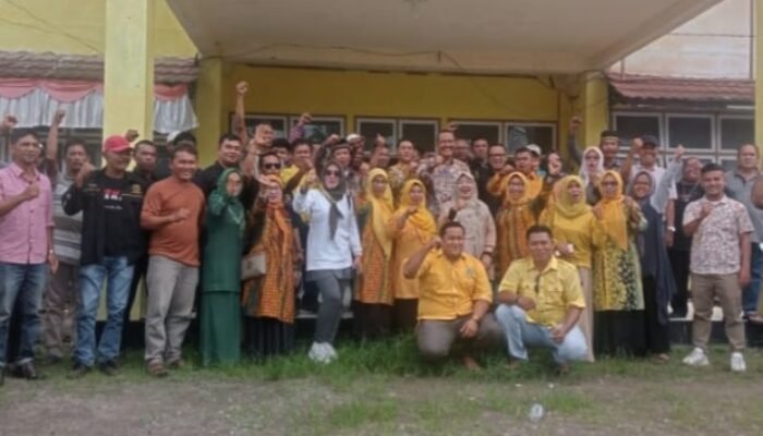 Dukungan Semakin Kuat, Ratusan Relawan Antar Mardison Mahyuddin Daftar Bacalon Walikota