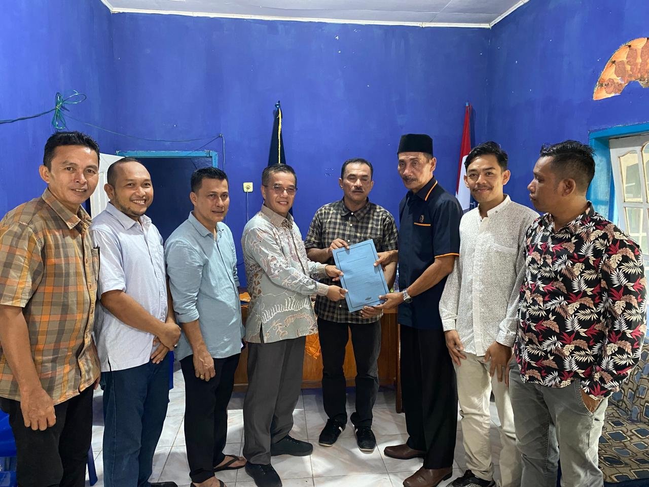 Maju di Pilkada 2024, Bujang Pandawa Tokoh Masyarakat VII Koto Lamo Serahkan Berkas Pendaftaran 1 IMG 20240509 WA0019